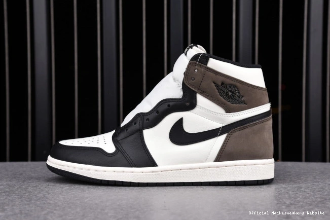Official Maikesneakers RETRO HIGH AIR JORDAN 1 DARK 555088-105 MOCHA 0802